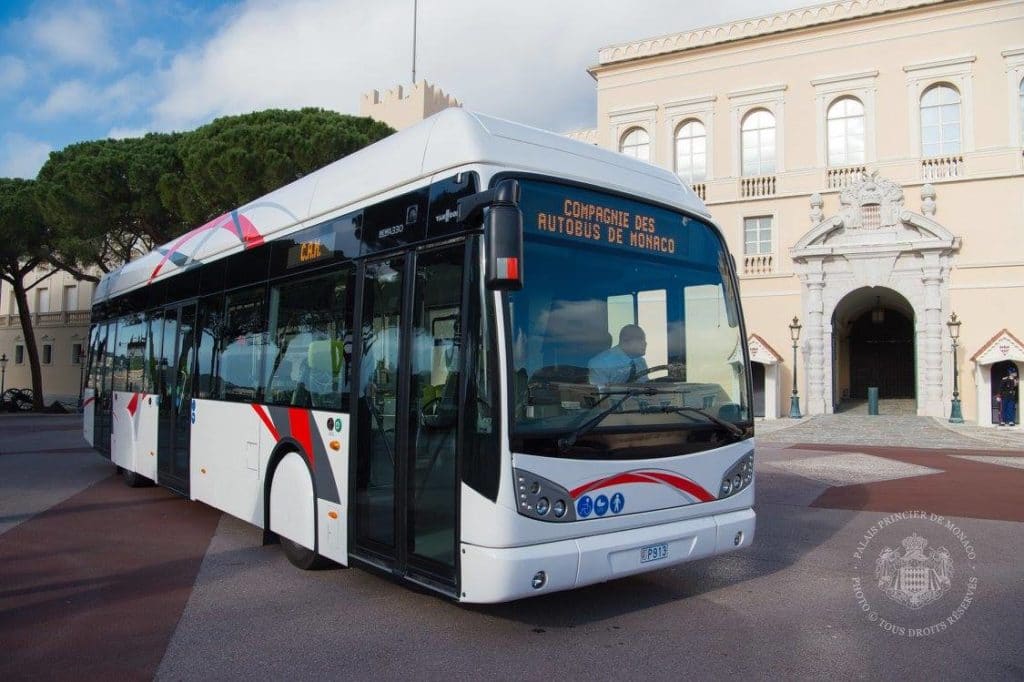 gratuite-des-bus-cam-pour-les-retraites-villes-limitrophes-monaco