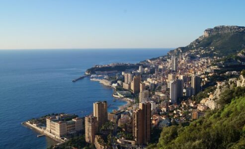 Monaco's extension to sea, an ecological approach