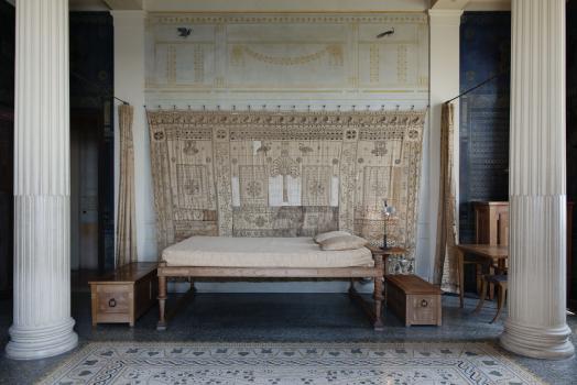 Chambre de Mme Reinach © Colombe Clier, Centre des Monuments nationaux