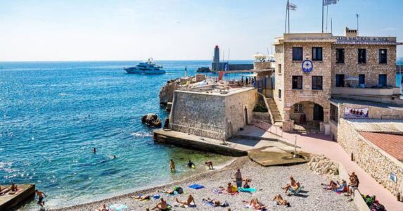 Plage des Bains Militaires