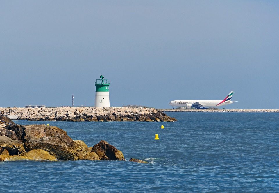 Nice airport resumes flights to 20 destinations
