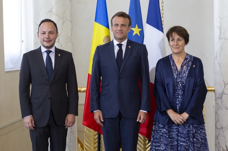 Emmanuel-Macron xavier espot zamora covid 19