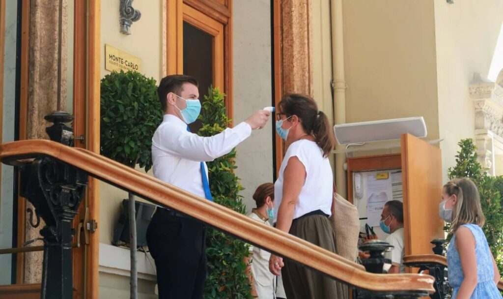 Monaco coronavirus controllo mascherine