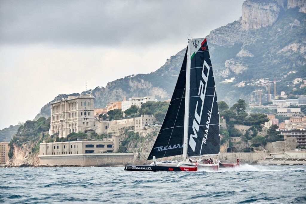 Yacht-Club-de-Monaco-Pierre-Casiraghi-min