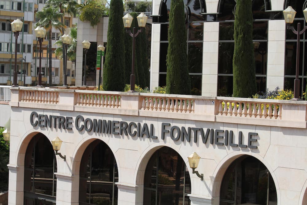 Centre-commercial-fontvieille-min