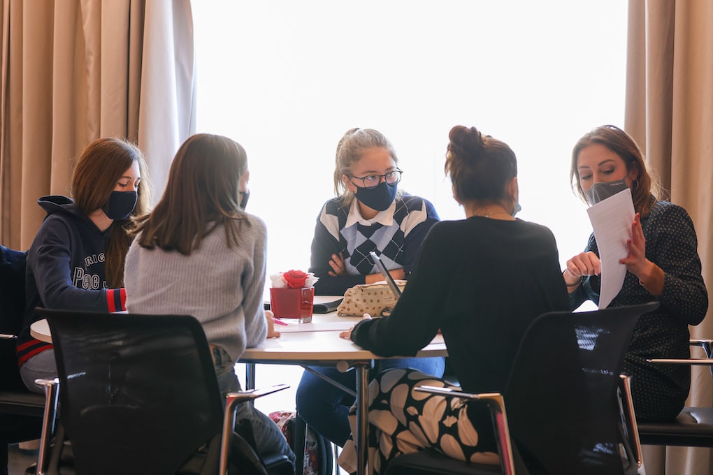 conseil-national-jeunes-travail-groupes