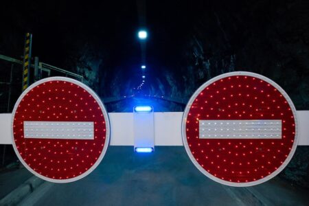 fermeture dorsale monaco