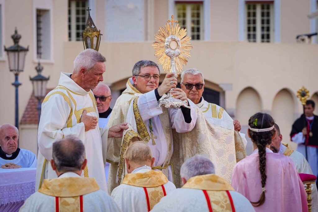 procession-fete-dieu