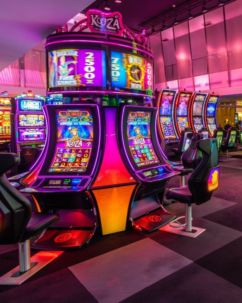 machines-casino-cafe-de-paris-monaco-compressed