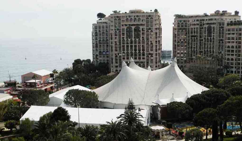 chapiteau-fontvieille-monaco-mediterranee-salon