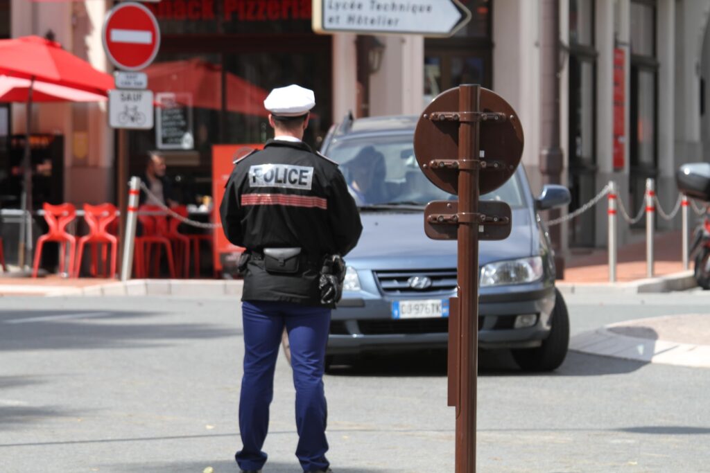 полиция-монако-30-скорость