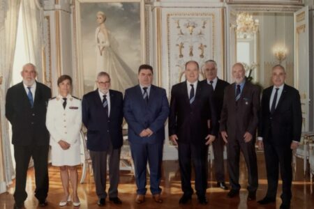 cerimonia-principe-alberto-ii-membro-onorario-federation-nationale-merite-maritime