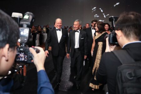 prince-albert-ii-Vivian-Balakrishnan-ball-in-monaco-singapour