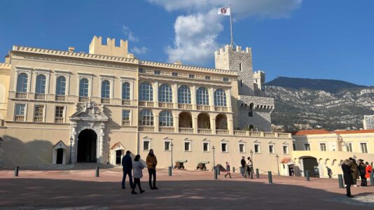 palais-princier-monaco-compressed