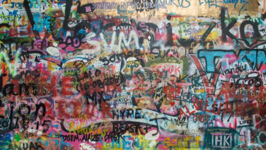 graffiti-e-tag-compressed