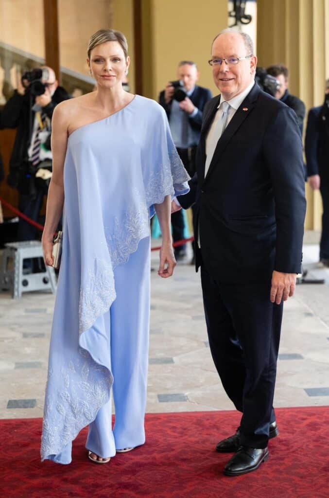 prince albert ii princesse charlene couronnement charles iii