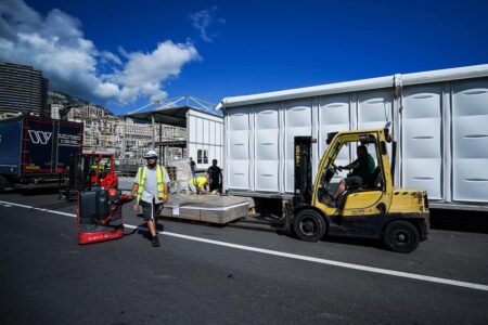 monaco-yacht-show-montage-installations