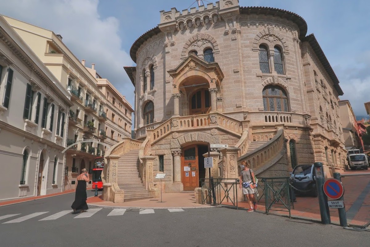 Suspect Fled From Germany via France to Italy in Rental Car