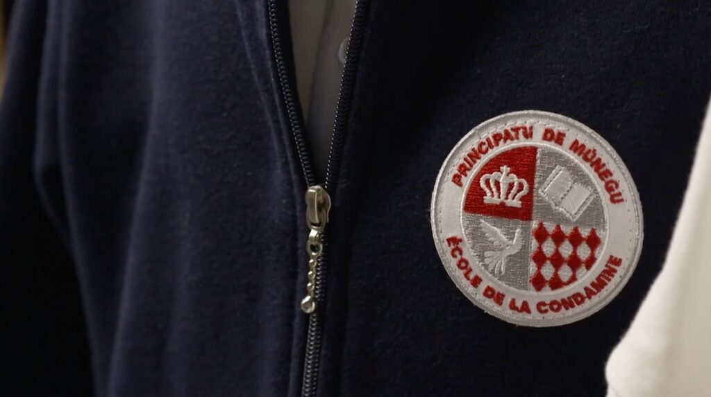 uniforme-monaco-compressed-compressed