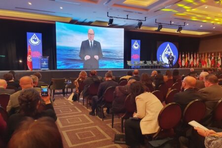 le prince albert II au forum méditerranéen de l'eau