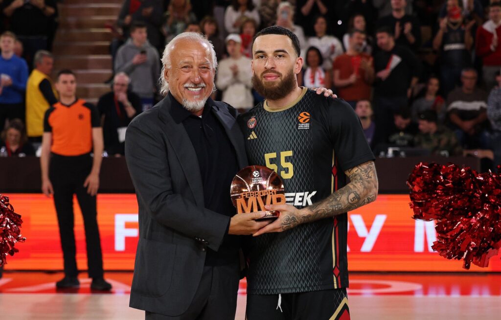 Mike-James-Euroleague-min