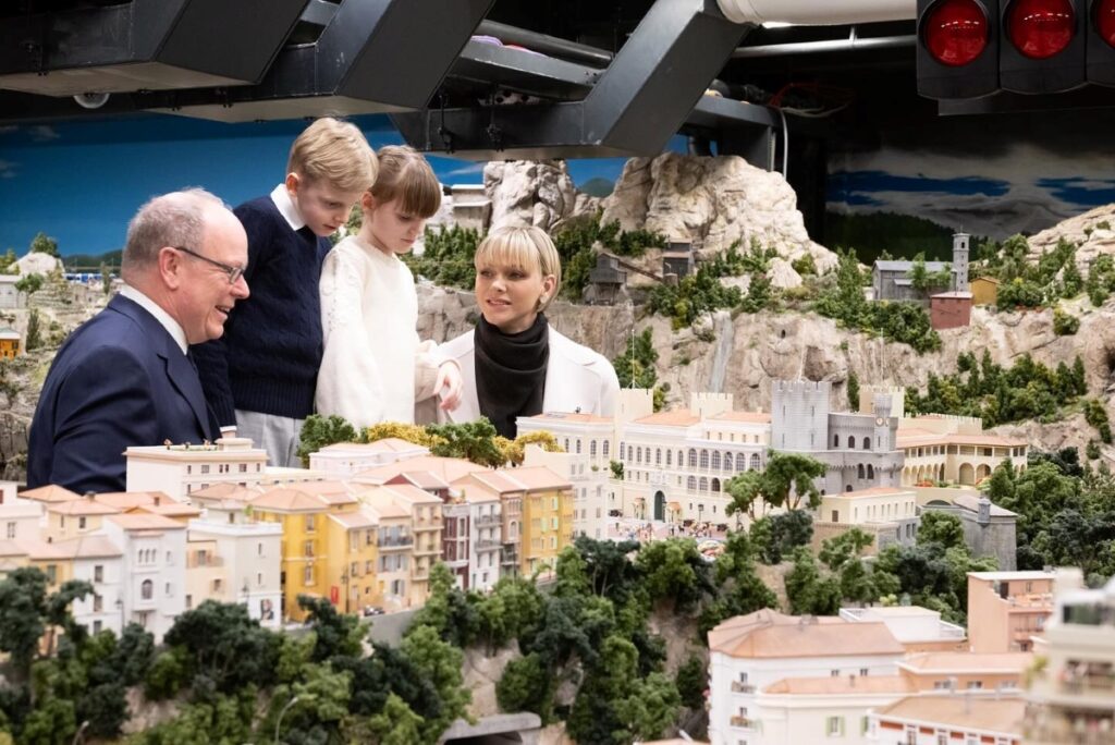 famille-princiere-wunderland-miniatur-hambourg