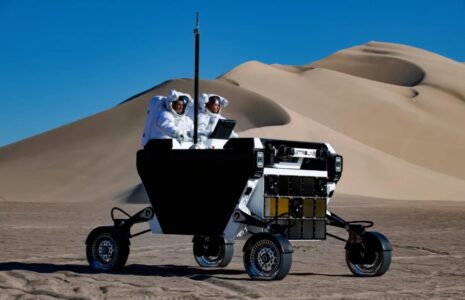 Test rover lunaire Flex dans un désert américain