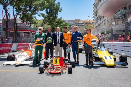 Le Prince Albert II présent au Grand Prix de Monaco Historique pour la parade en hommage à Ayrton Senna