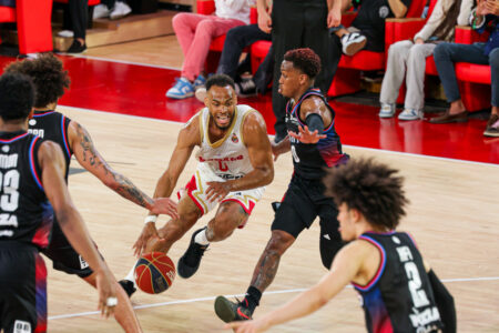 La Roca Team manque sa chance de prendre le large face à Paris en finale de Betclic Elite (70-77)