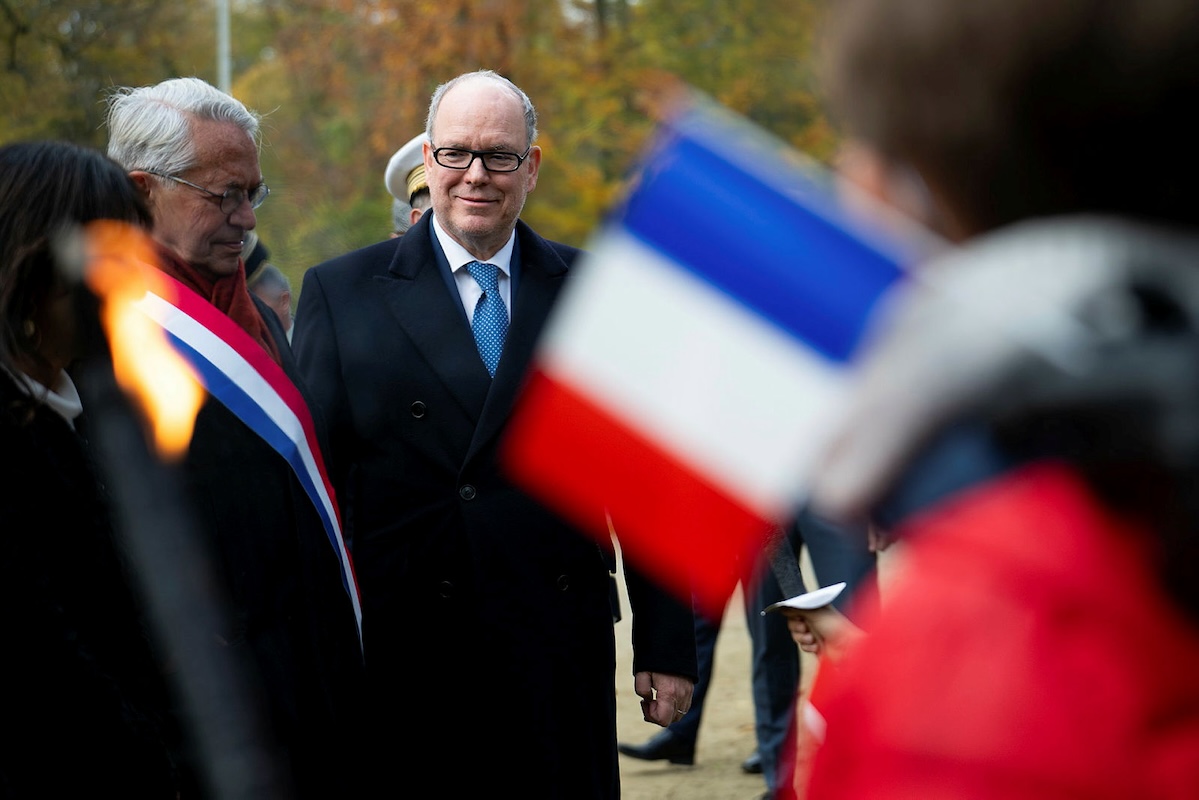 Le Prince Albert II rend un hommage poignant aux victimes de la Grande ...