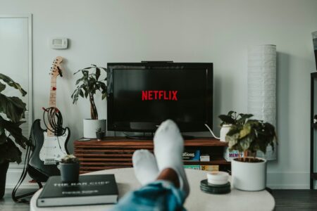 Séries Podcasts Livres Monaco - Quoi regarder