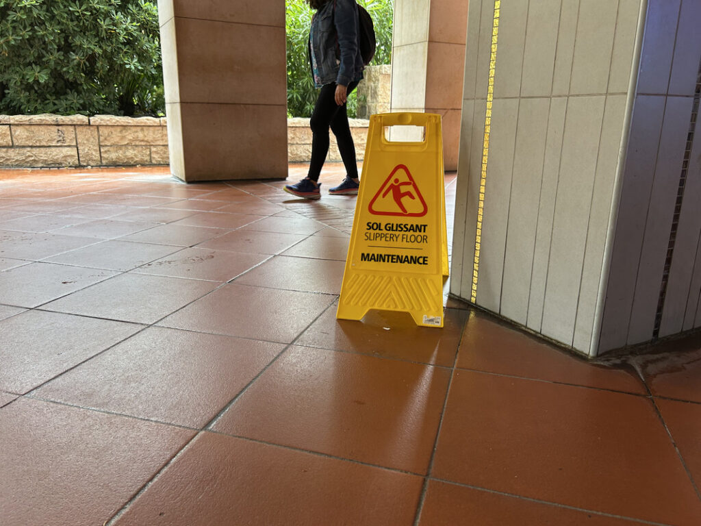 Sols glissants Monaco pluie