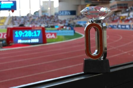 Le trophée de la Ligue de diamant au Meeting Herculis 2025 © Benjamin Godart - Monaco Tribune