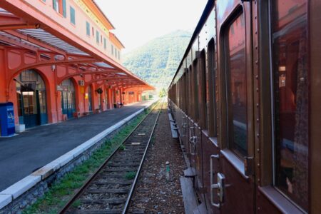 Inaugurated on July 6 for the entire summer, the Ventimiglia–Tende journey aims to showcase the Roya Valley. The town of Breil-sur-Roya is located northeast of Monaco © Benjamin Godart