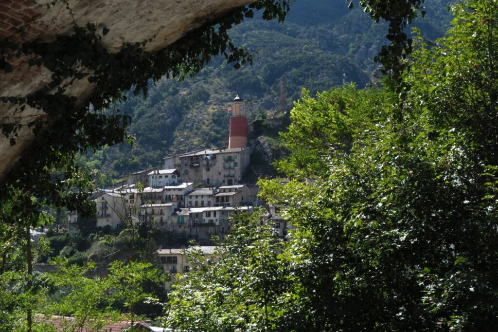 The town of Tende is at the gates of Mercantour Park, with the clock tower in the distance © Benjamin Godart – Monaco Tribune<br><br>