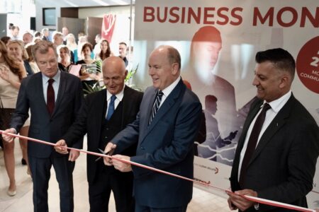 Prince Albert II, accompanied by Christophe Mirmand, Maurice Cohen and Thomas Brezzo, opening the 13th edition of Monaco Business © Benjamin Godart - Monaco Tribune 