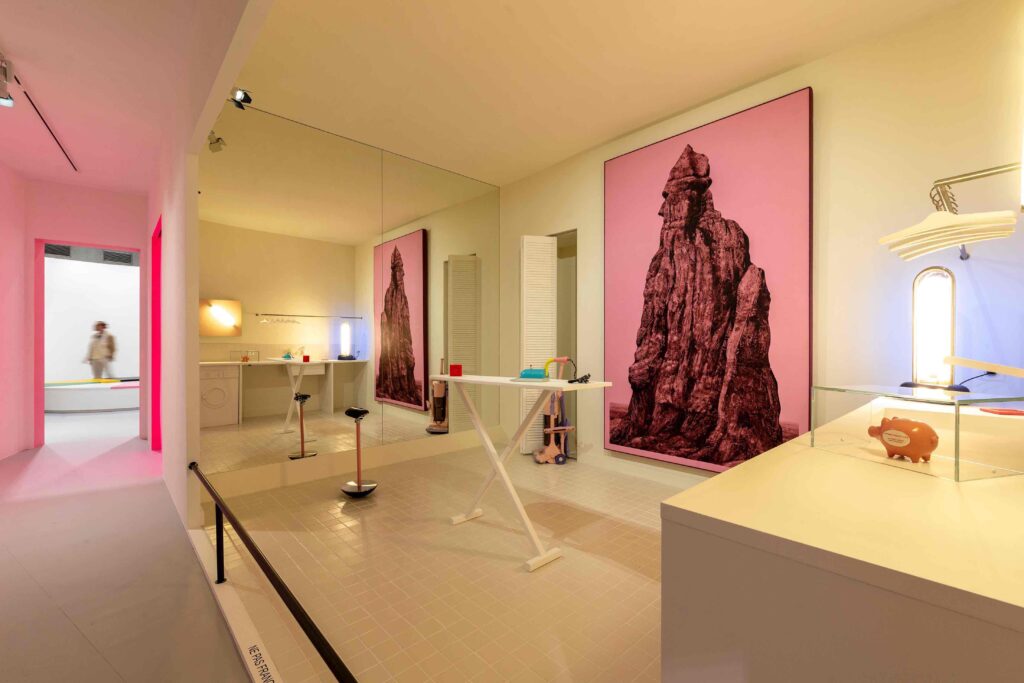 © GRIMALDI FORUM MONACO - Éric Zaragoza - Exposition « Couleurs ! Chefs-d’œuvre du Centre Pompidou » - Design - Rose - 048 copie