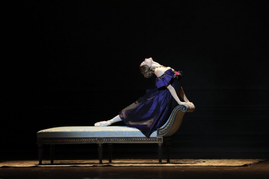 Léonore Baulac dans La Dame aux Camélias © Marguerite Gauthier