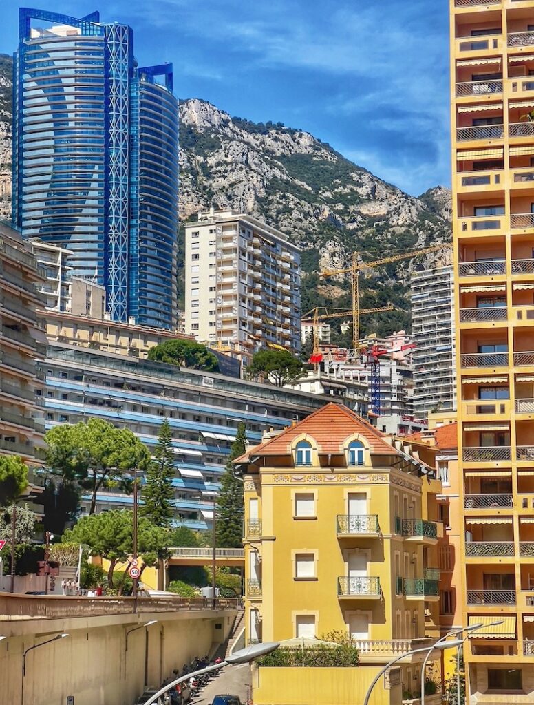 Vue sur la Tour Odéon © Instagram / stefaniaonly_mc