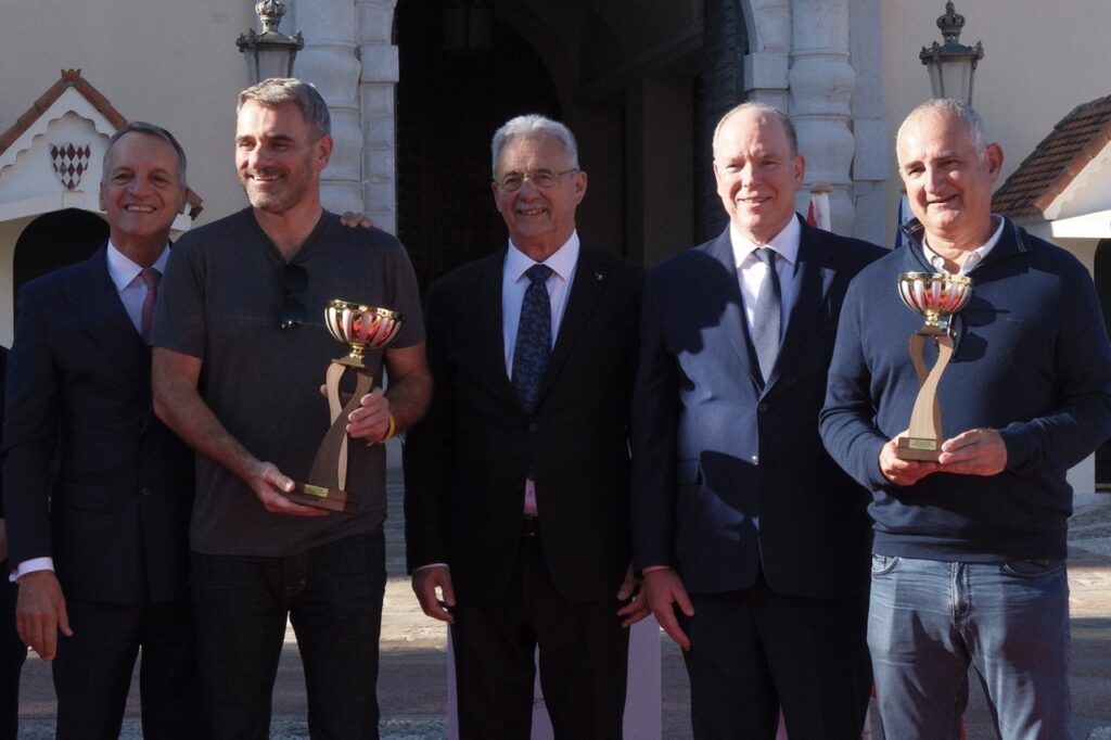 Représentant la mairie de Monaco, l'équipe numéro 3, composé de François Lallemand et Jean-Luc Puyo, a remporté le prix d'éco-conduite © Benjamin Godart - Monaco Tribune