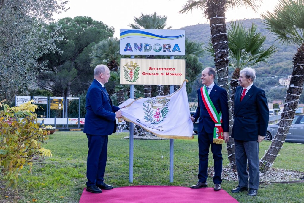 Inauguration de la plaque indiquant l'appartenance d'Andora aux Sites Grimaldi © Frédéric Nebinger - Palais Princier 