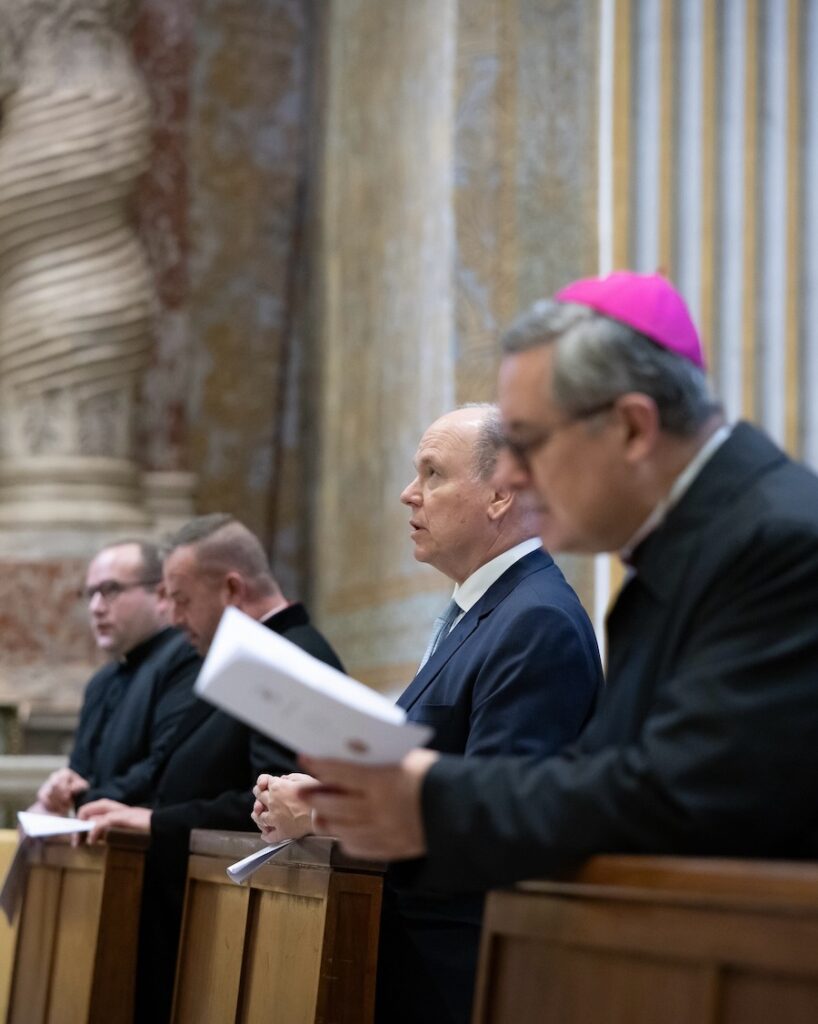 le Prince Albert II a franchi la Porte Sainte de la Basilique Saint-Pierre