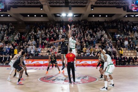 La Roca Team s'est imposée à domicile au terme d'un match riche en rebondissements © Direction de la Communication - Manuel Vitali