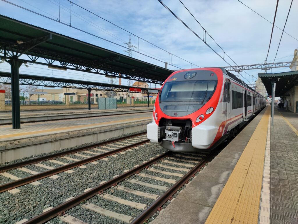 Un train Iryo a déraillé avant de percuter un train Renfe Alvia © Antonio Garcia Prats - Pexels