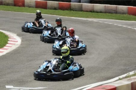 La première course caritative de l'association Dub'Kart Racing a été organisée sur le circuit du Castellet © Ludivine Dubois