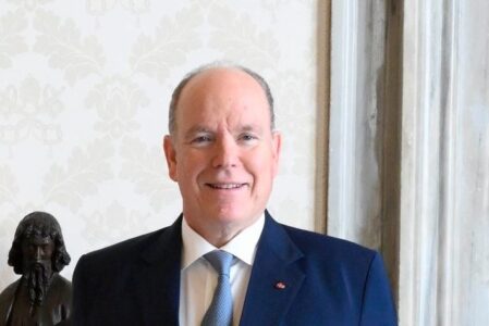 Это лечение было частью обычного медицинского наблюдения за Князем Альбером II © Vatican Media