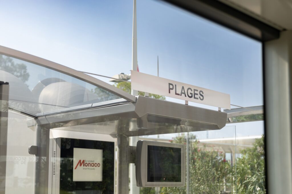 Les noms des 46 arrêts de bus de Monaco sont expliqués dans le podcast Monaco Buscast, créé par Arthur Pucnik-Danty © Compagnie des Autobus de Monaco