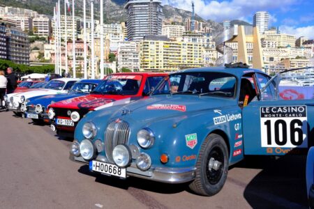 95 concurrents ont pris le départ, chacun leur tour, sous les encouragements du public ce dimanche 1er février à 14 heures © Benjamin Godart - Monaco Tribune