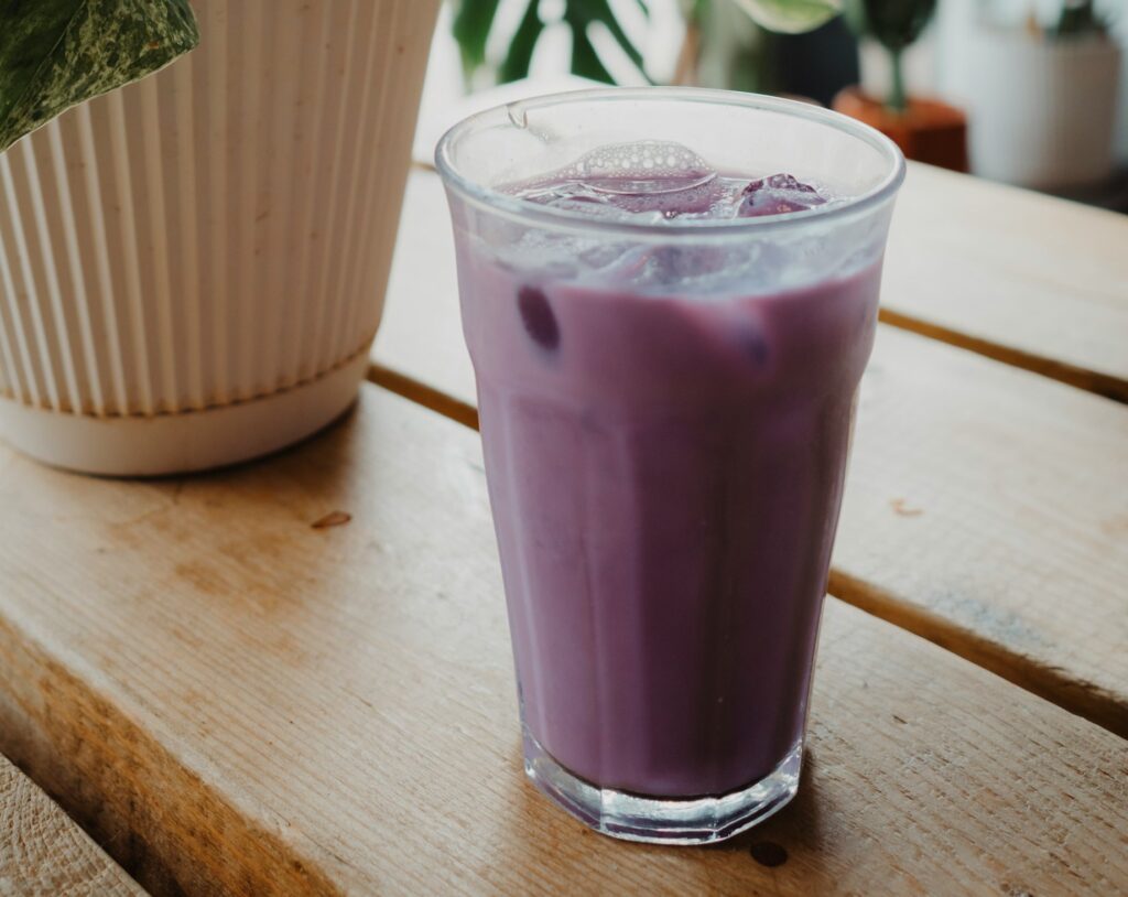 Ube latte
