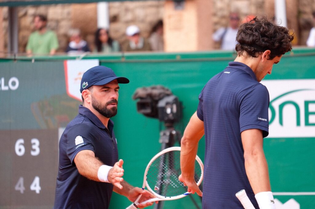 Romain Arneodo avec Pierre-Hugues Herbert au Masters de Monte-Carlo 2026 © Benjamin Godart pour Monaco Tribune